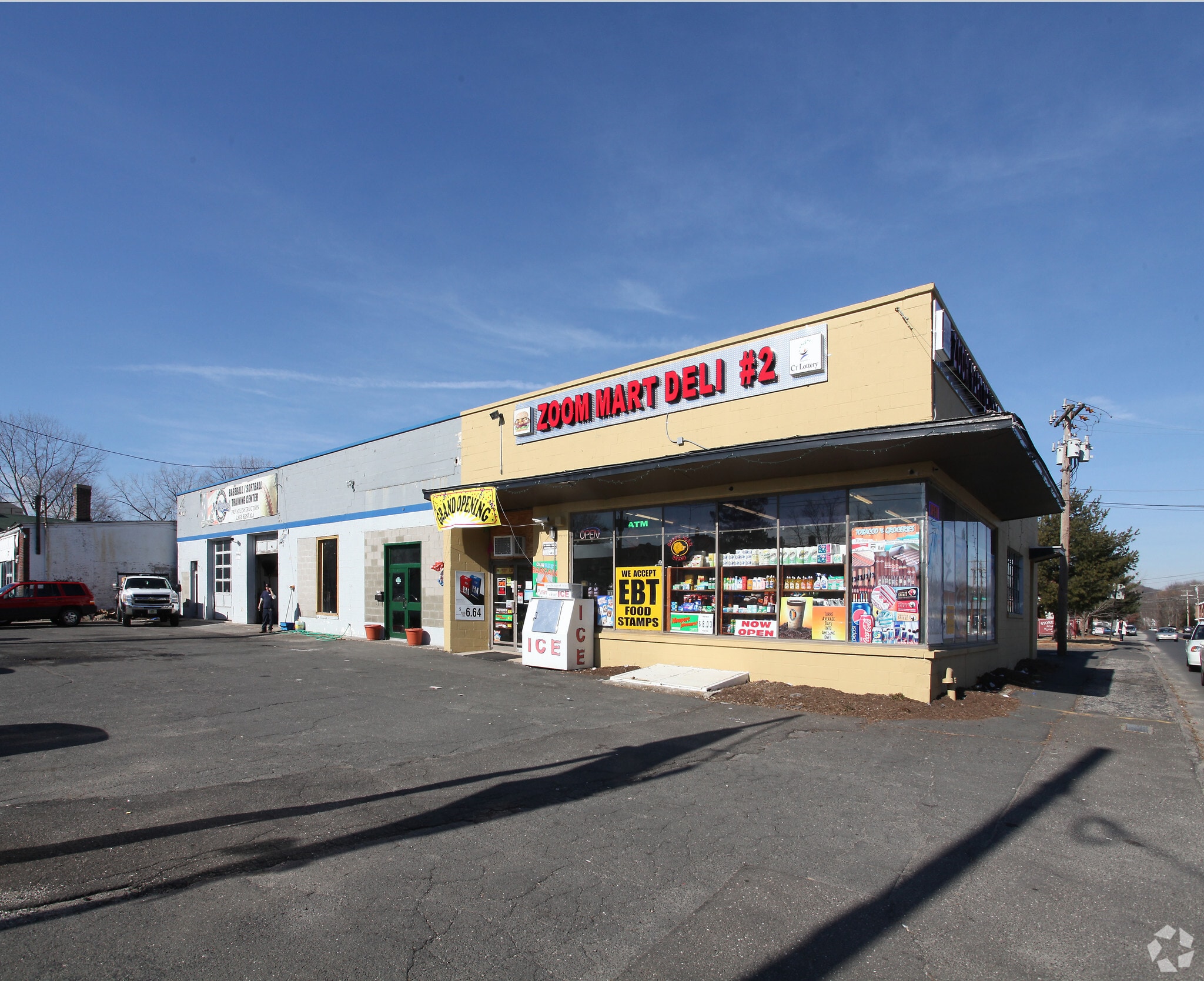 235 Meriden Rd, Waterbury, CT for sale Primary Photo- Image 1 of 1