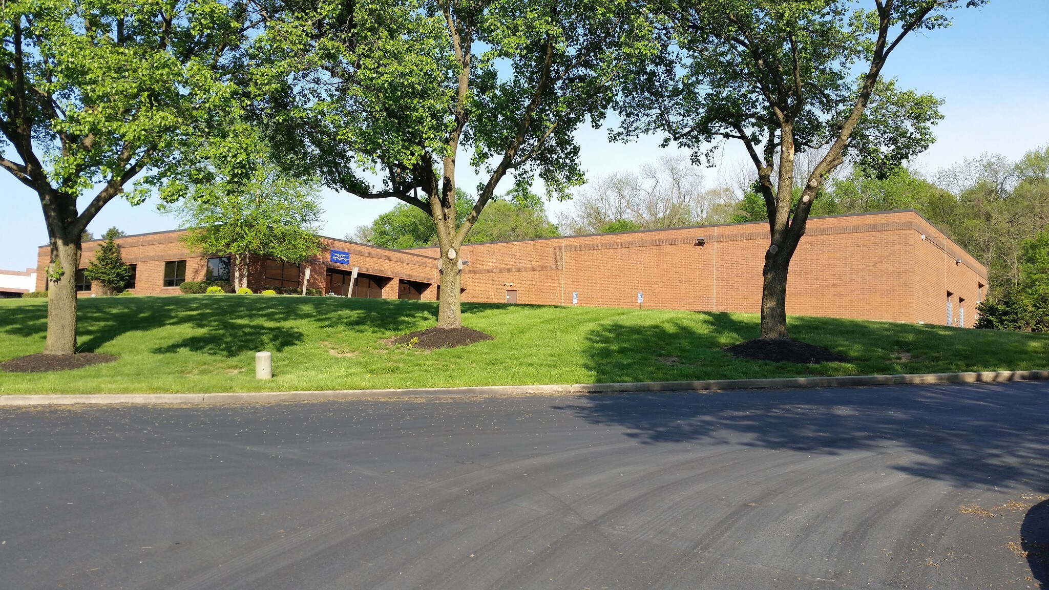 604 Jeffers Cir, Exton, PA for sale Primary Photo- Image 1 of 1