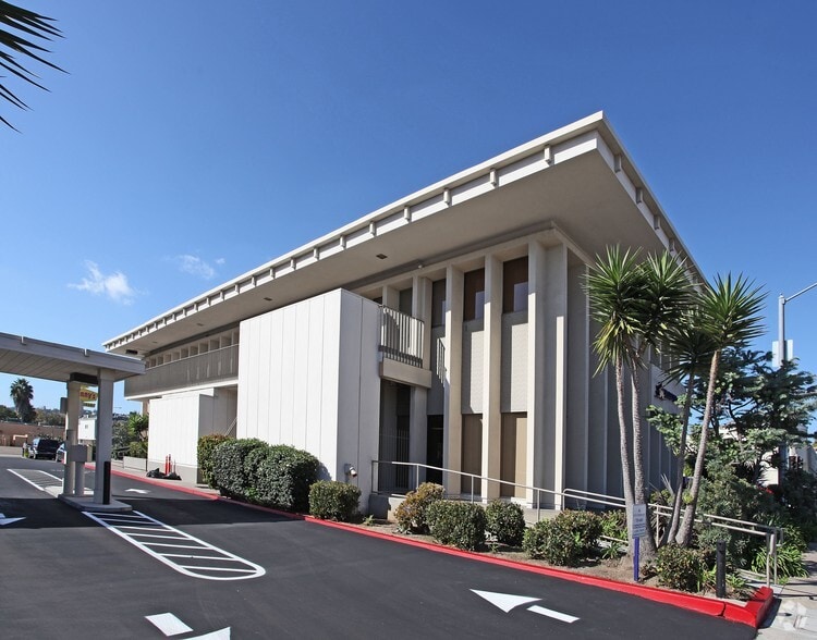 1651 Rosecrans St, San Diego, CA for lease - Building Photo - Image 2 of 4