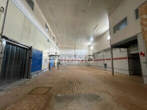 Flex in Gretz-Armainvilliers for lease Interior Photo- Image 2 of 4