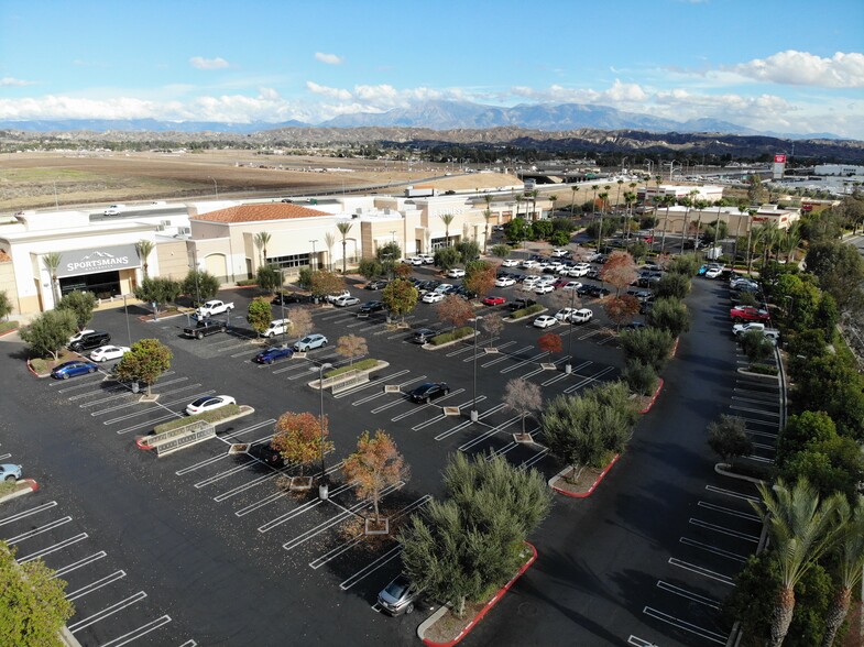 27650 Eucalyptus Ave, Moreno Valley, CA for lease - Building Photo - Image 3 of 4