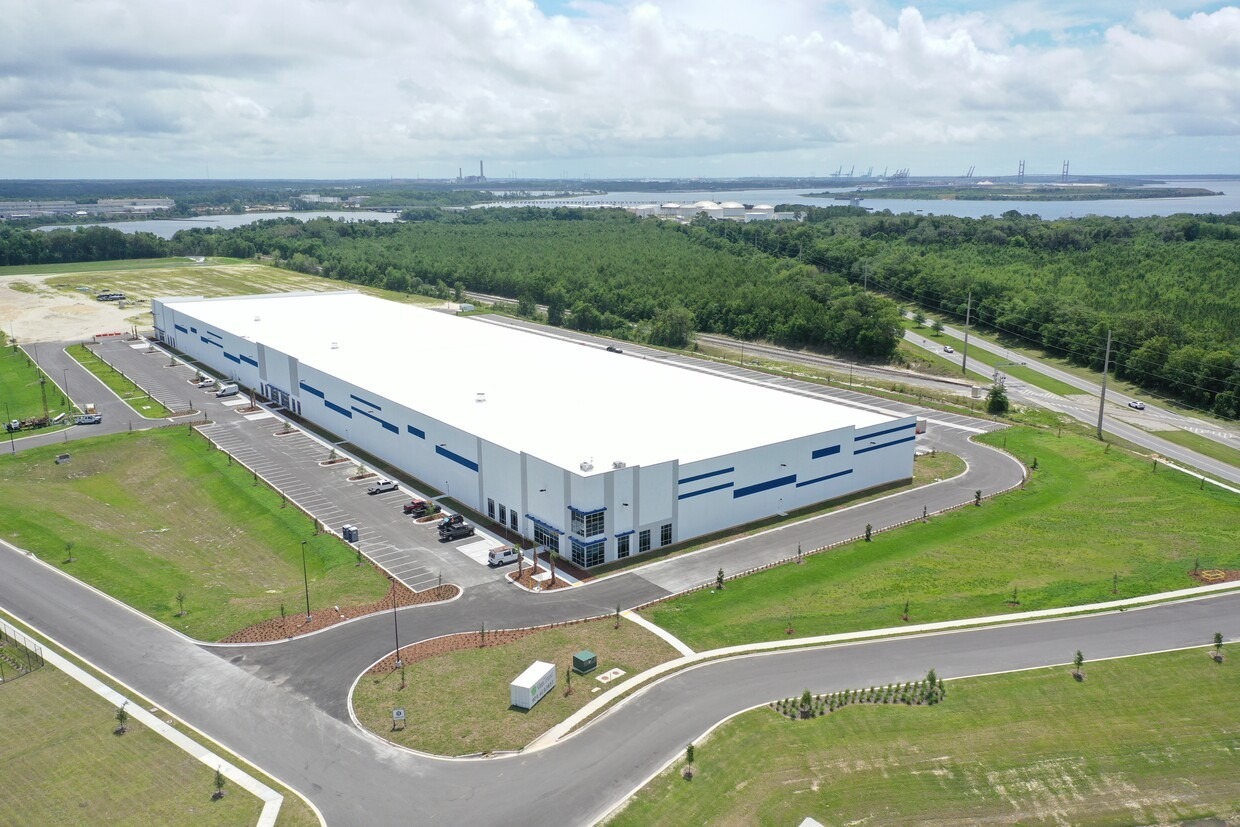 734 New Technology Boulevard, Lake Mary, FL for lease Building Photo- Image 1 of 3