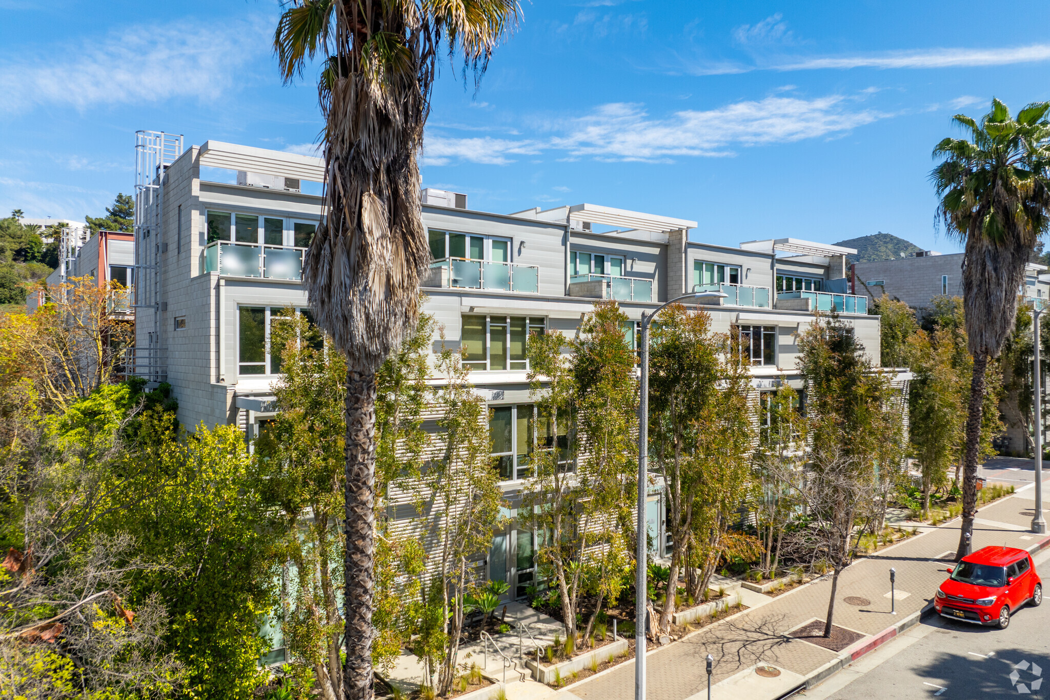 3450 Cahuenga Blvd W, Los Angeles, CA for sale Primary Photo- Image 1 of 119