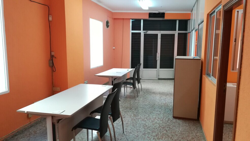 Retail in Algemesí, Valencia for lease - Building Photo - Image 1 of 7