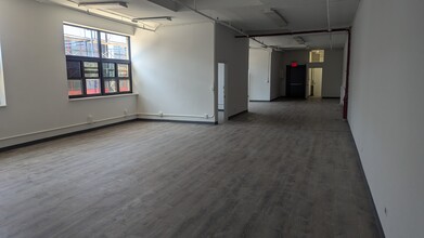 47-39-47-47 35th St, Long Island City, NY for lease Building Photo- Image 2 of 9