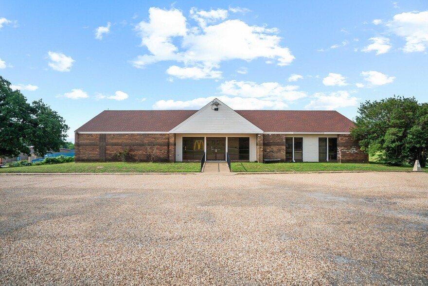 401 W Interstate 20, Weatherford, TX for sale - Building Photo - Image 3 of 31