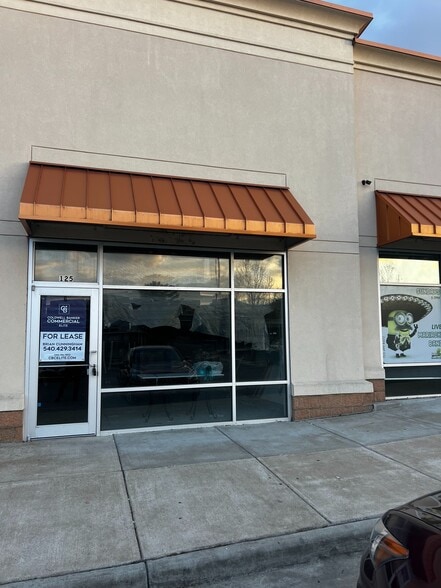 13905-14041 Jefferson Davis Hwy, Woodbridge, VA for lease - Building Photo - Image 3 of 3