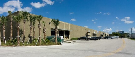 7855-7955 NW 77th Ave, Medley, FL for lease Building Photo- Image 2 of 2