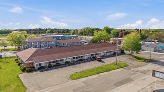 More details for 110-128 Monroe St, Beaver Dam, WI - Retail for Sale