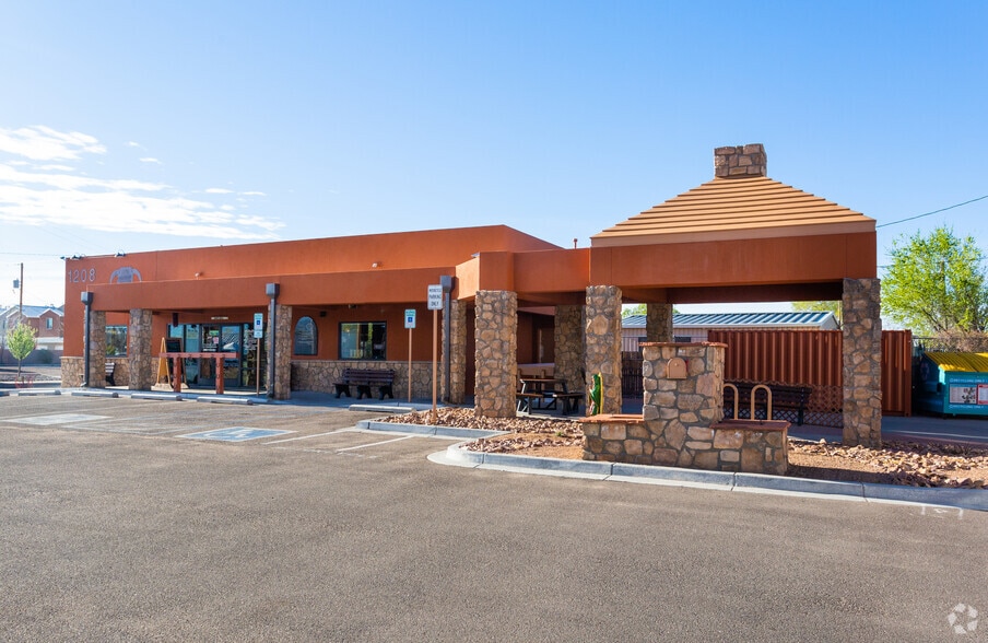 1208 Griegos Rd NW, Albuquerque, NM 87107