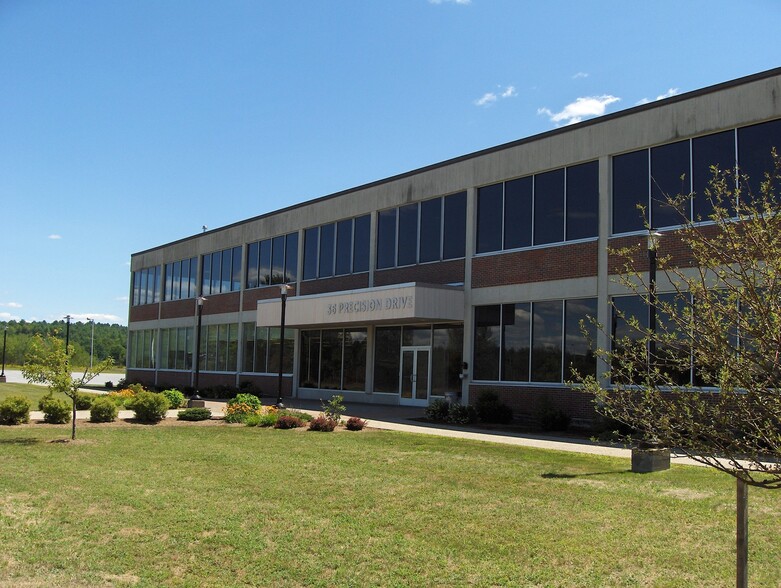 36 Precision Dr, North Springfield, VT for lease - Primary Photo - Image 1 of 7