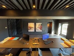 Office in Lyon for lease Interior Photo- Image 2 of 6