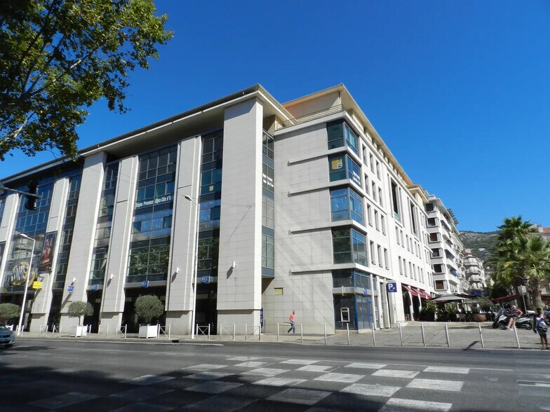 17 Place De La Liberte, Toulon for lease - Building Photo - Image 2 of 7