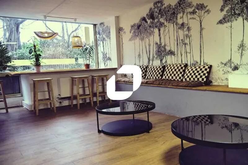 Office in Paris for lease - Building Photo - Image 2 of 15