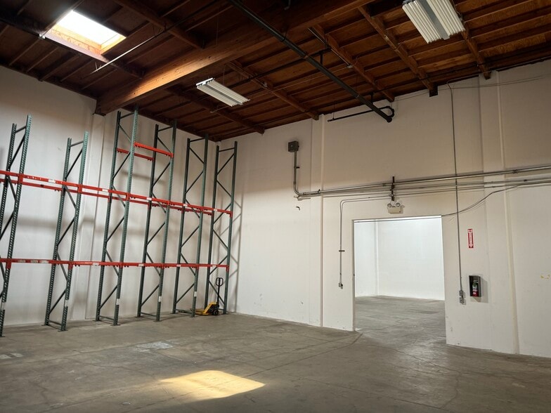 831 Almar Ave, Santa Cruz, CA for lease - Building Photo - Image 1 of 4