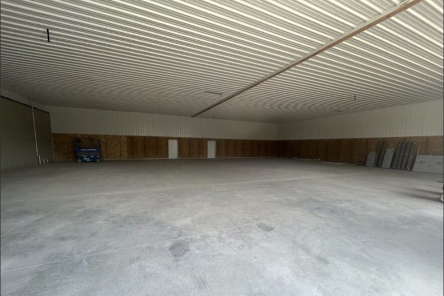 620 Progress Ave, Munster, IN for lease - Building Photo - Image 3 of 3