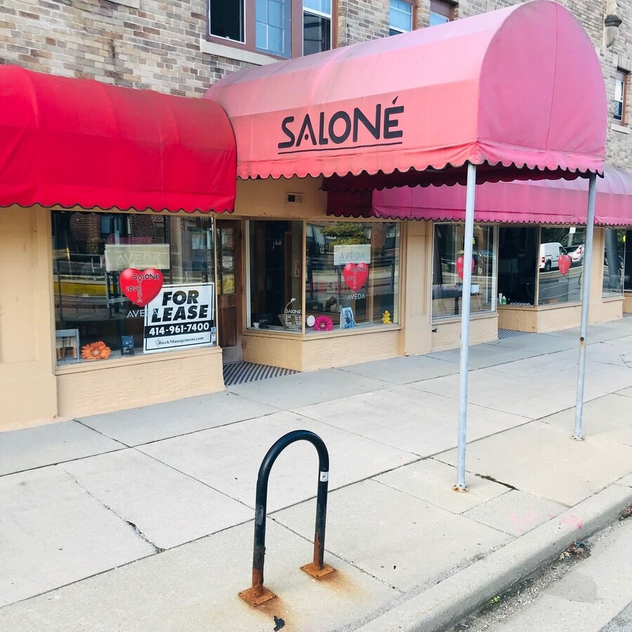 919931 E Ogden Ave, Milwaukee, WI 53202