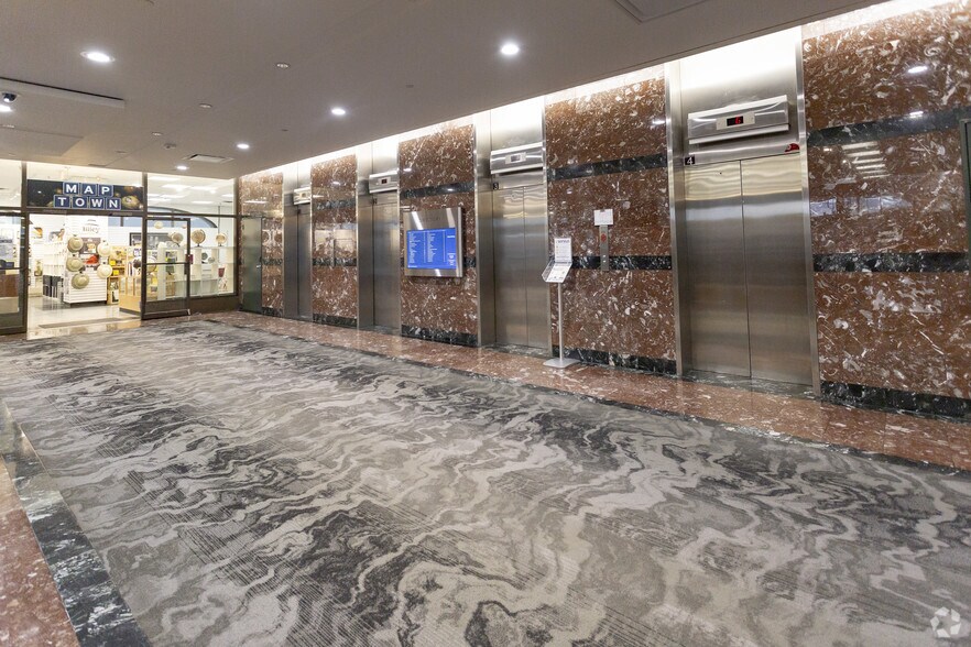400 5th Ave SW, Calgary, AB for lease - Lobby - Image 3 of 7