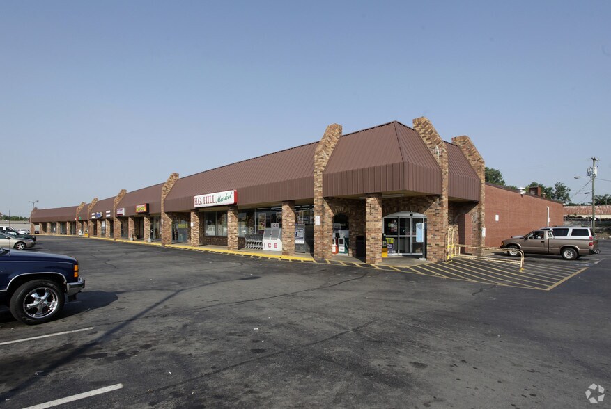 216 W Broadway, Gallatin, TN for sale - Primary Photo - Image 1 of 1