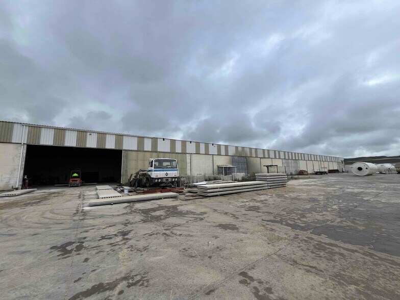 Industrial in Zarza de Tajo, Cuenca for sale - Building Photo - Image 2 of 4