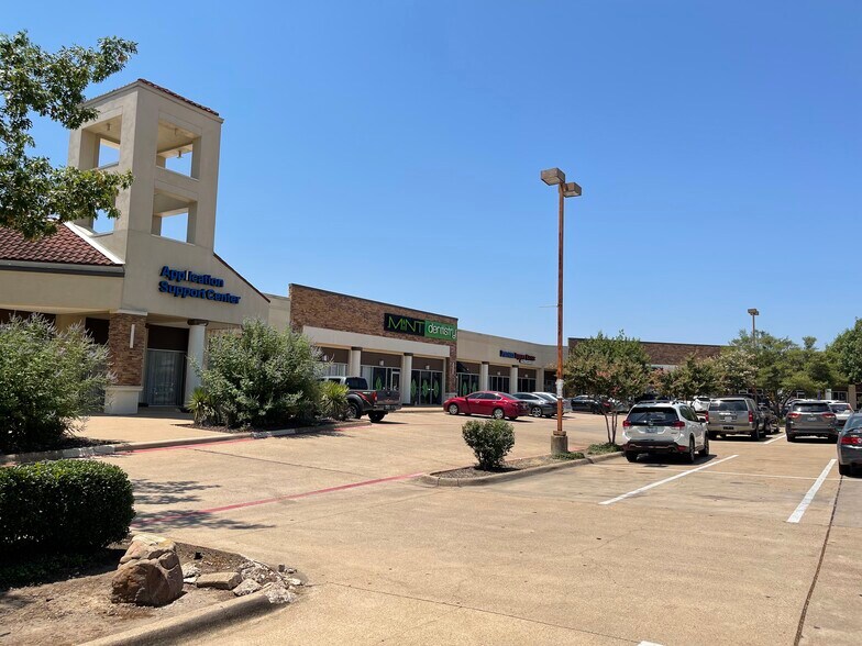 1100 E Pleasant Run Rd, DeSoto, TX for lease - Building Photo - Image 1 of 9