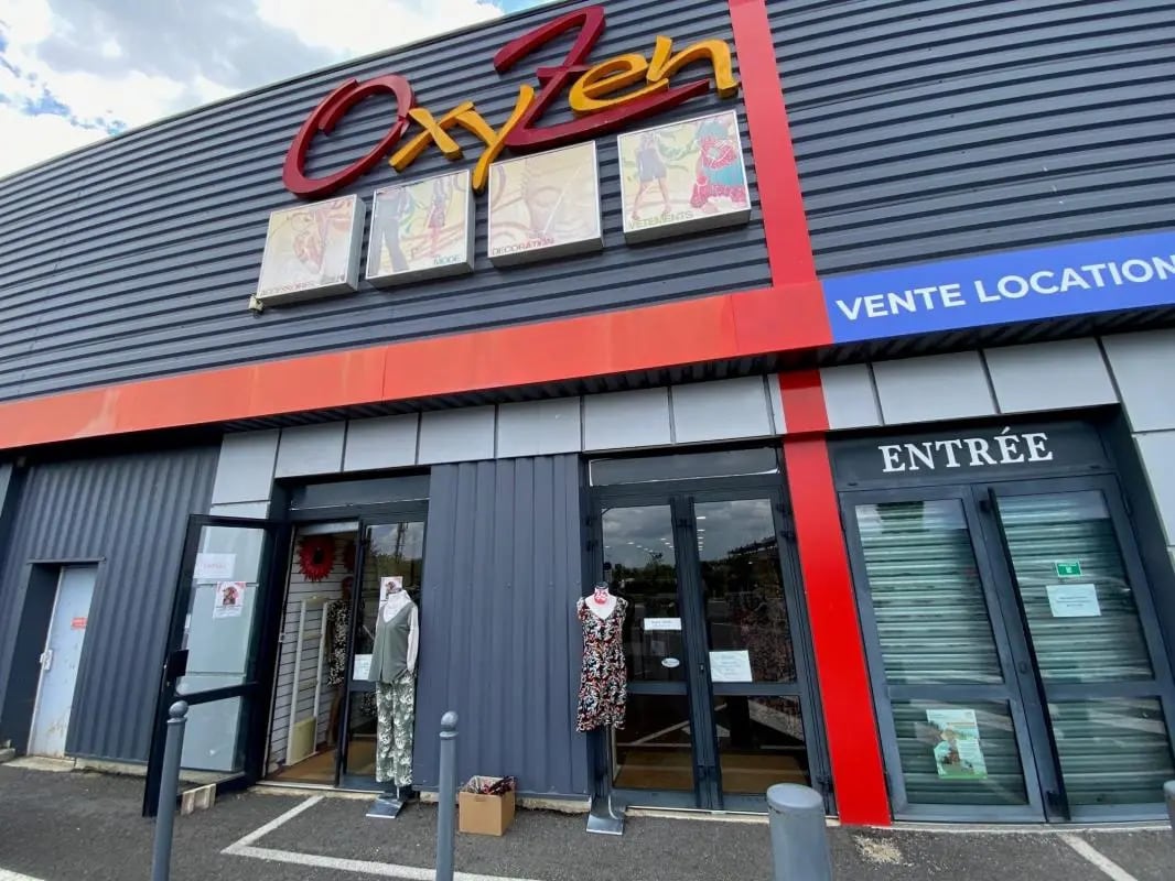 5 Route De Pau, Ibos for lease Building Photo- Image 1 of 7