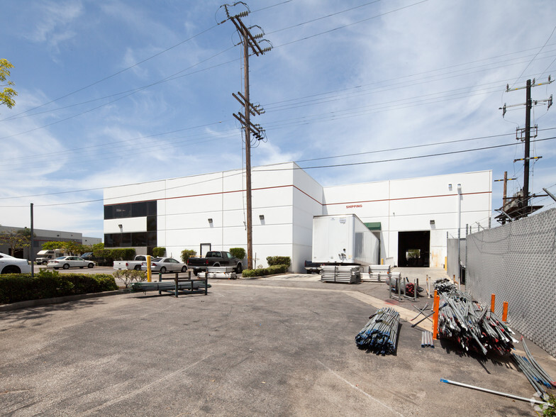 1301 Storm Pky, Torrance, CA for lease - Building Photo - Image 2 of 3