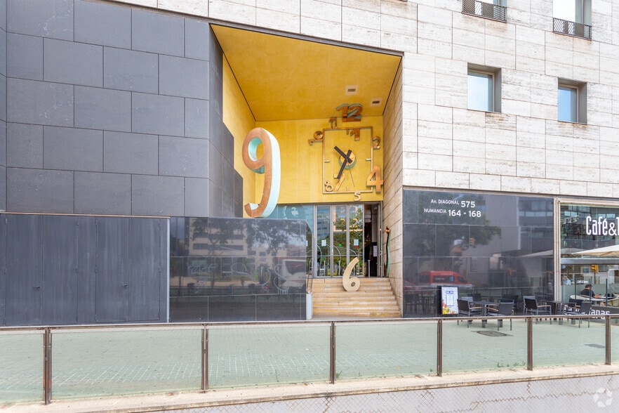 Avinguda Diagonal, 545-577, Barcelona, Barcelona for lease - Building Photo - Image 2 of 7