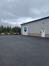 4501 Airport Dr, Valparaiso, IN for lease Building Photo- Image 1 of 11