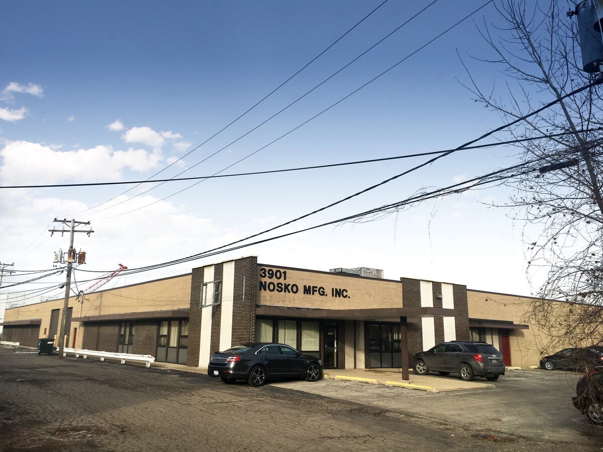 3901 N 25th Ave, Schiller Park, IL 60176