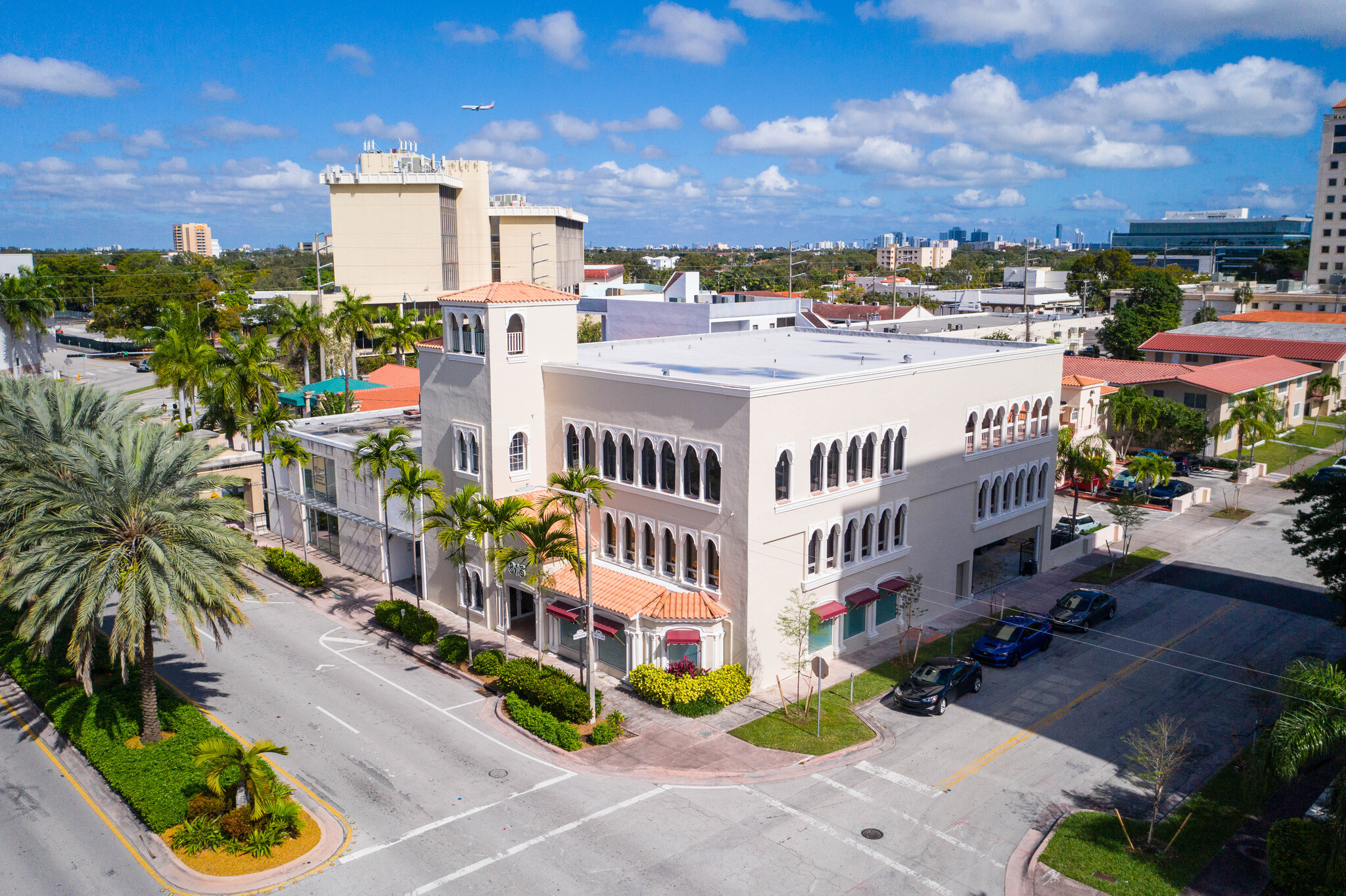 815 Ponce De Leon Blvd, Coral Gables, FL for sale Building Photo- Image 1 of 1