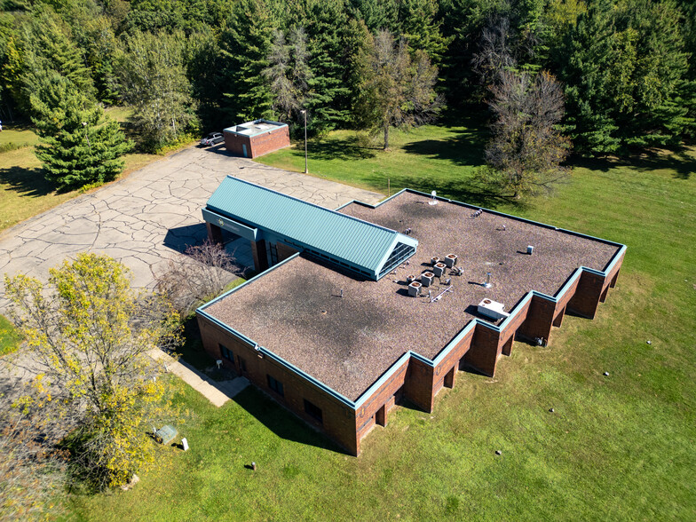 2110 W Hwy 12, Menomonie, WI for sale - Building Photo - Image 3 of 25