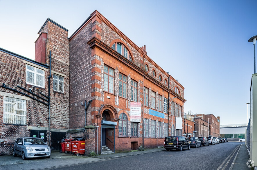 128 Oliver St, Birkenhead for sale - Building Photo - Image 3 of 18