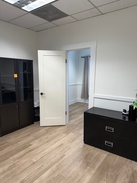 955 S Virginia St, Reno, NV for lease - Building Photo - Image 3 of 7