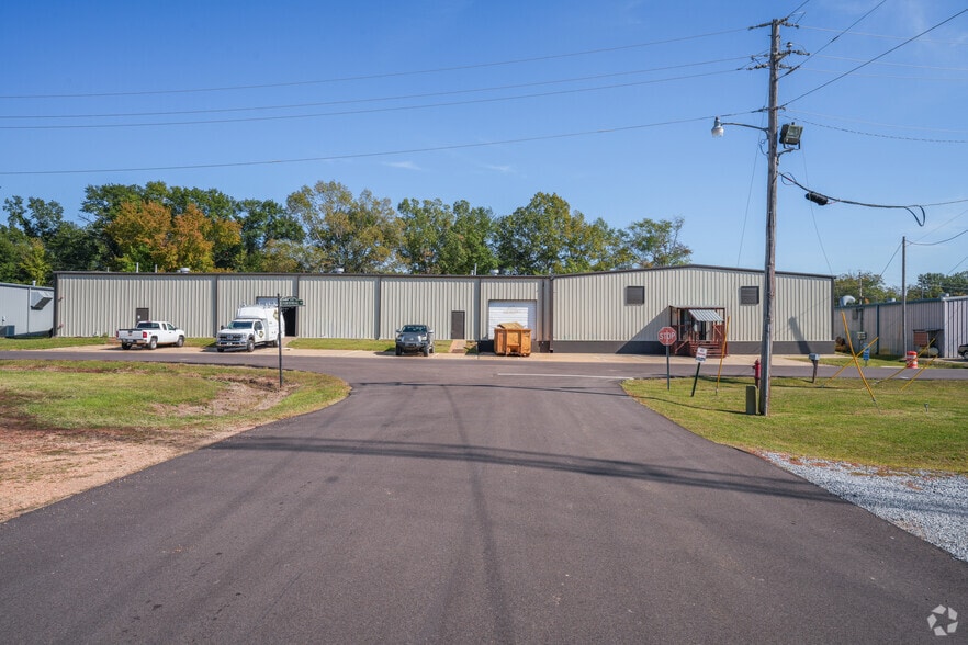 216 Industrial Dr, Ridgeland, MS for sale - Building Photo - Image 3 of 18