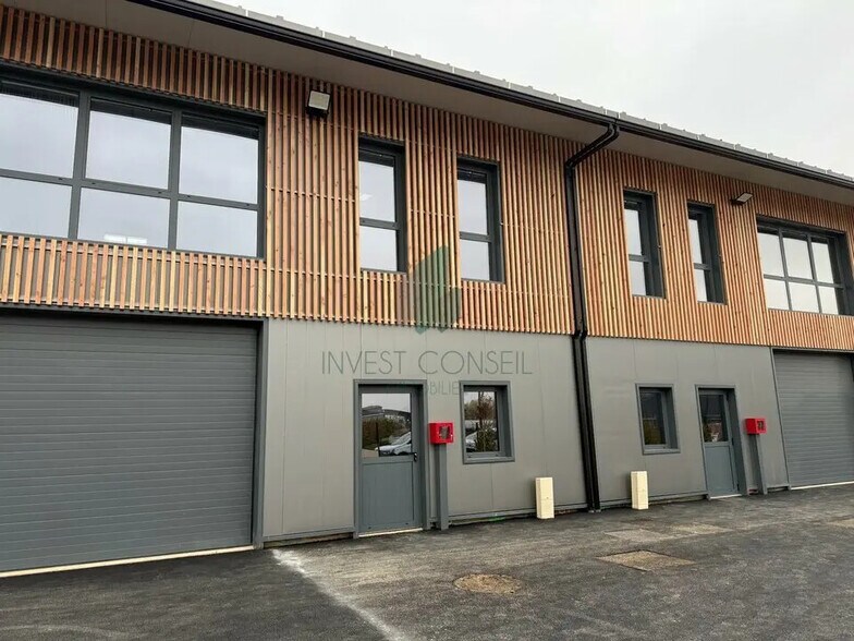 Flex in Ennery for lease - Building Photo - Image 1 of 11