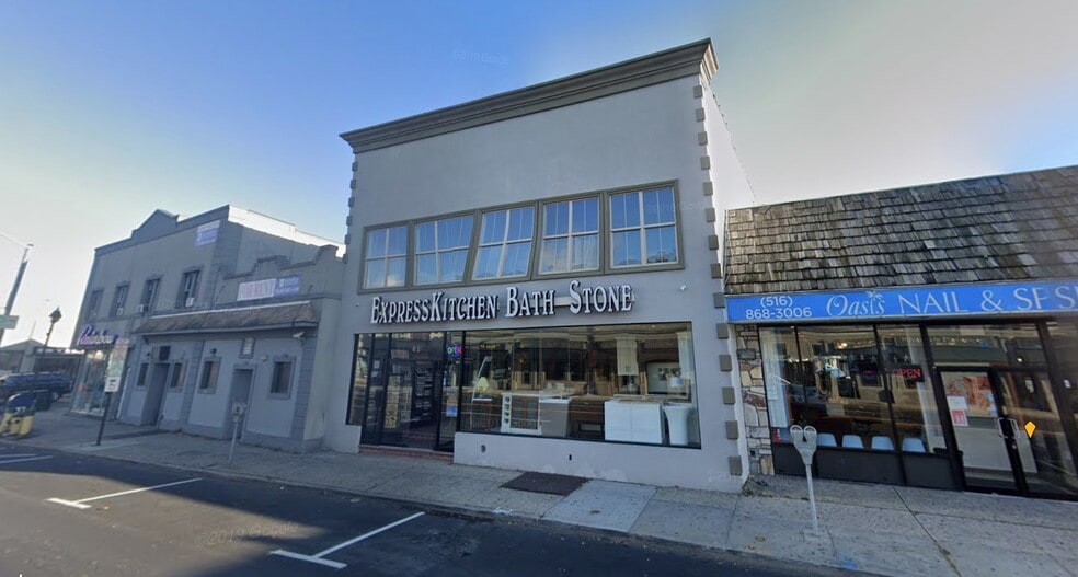 9 W Merrick Rd, Freeport, NY for sale - Building Photo - Image 1 of 1