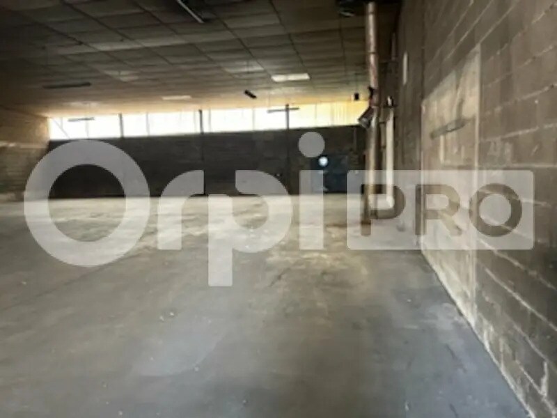 Location Entrepôt 506 m² - Photo 1