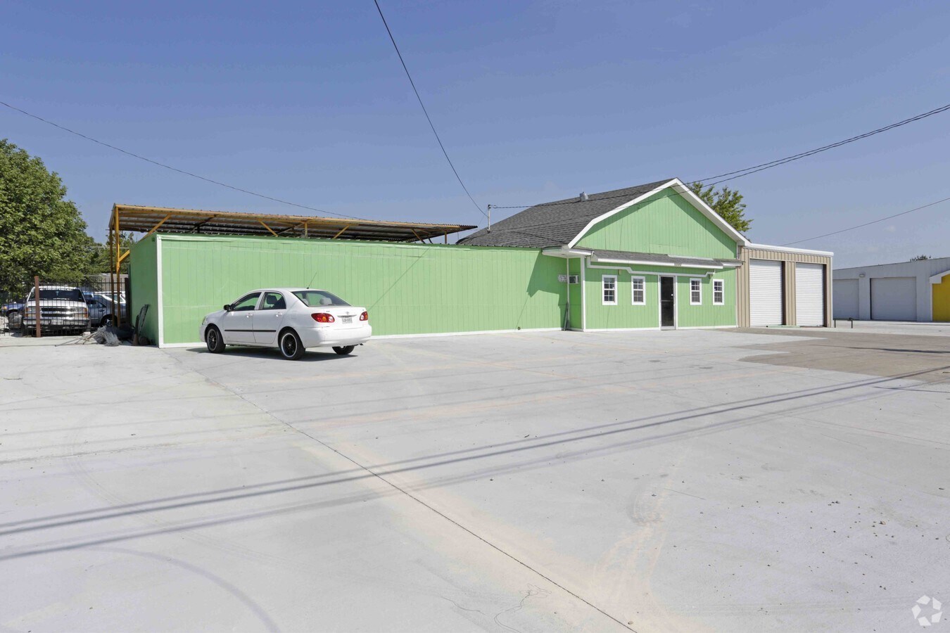 12063 Garland Rd, Dallas, TX 75218