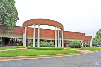 More details for 850 Greenbrier Cir, Chesapeake, VA - Office for Lease