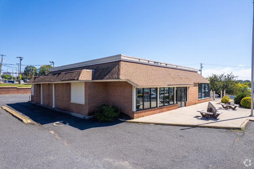 1721 Dekalb Pike, Blue Bell, PA for lease - Building Photo - Image 3 of 5