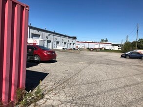 2502-2520 Roosevelt Ave, Indianapolis, IN for lease Building Photo- Image 2 of 4
