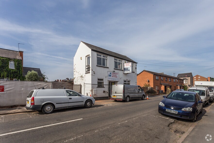 6 Tom Brown St, Rugby for lease - Building Photo - Image 2 of 2