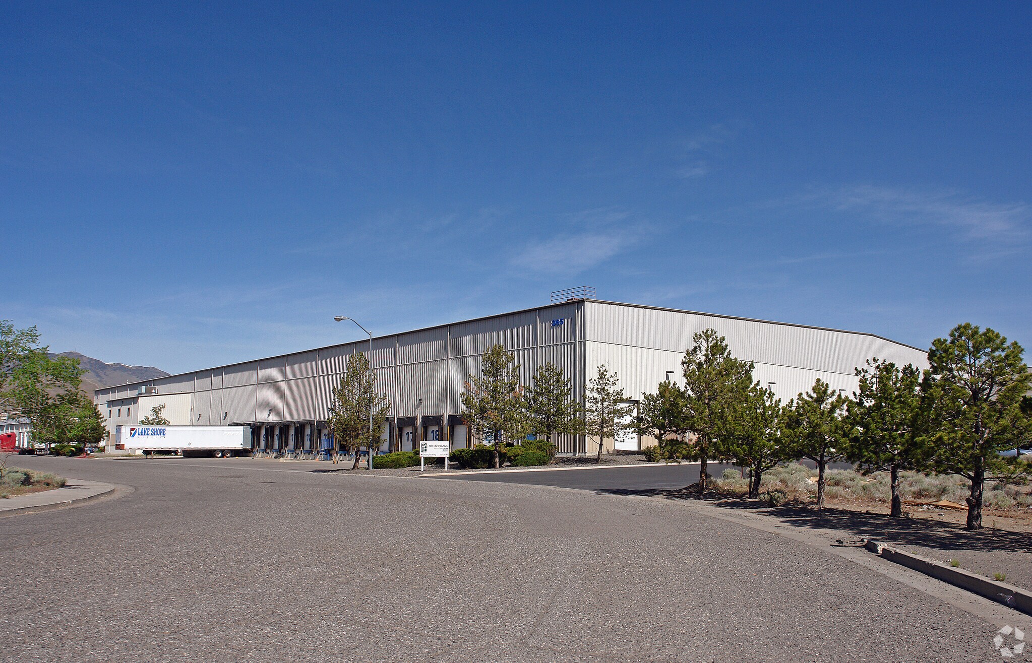 365 Parr Cir, Reno, NV for lease Primary Photo- Image 1 of 5