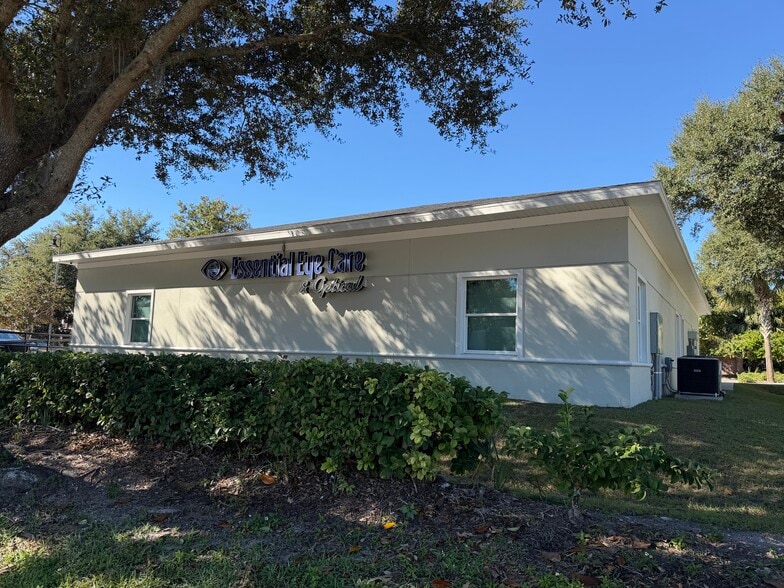 108 S Park Ave, Apopka, FL for lease - Building Photo - Image 3 of 10