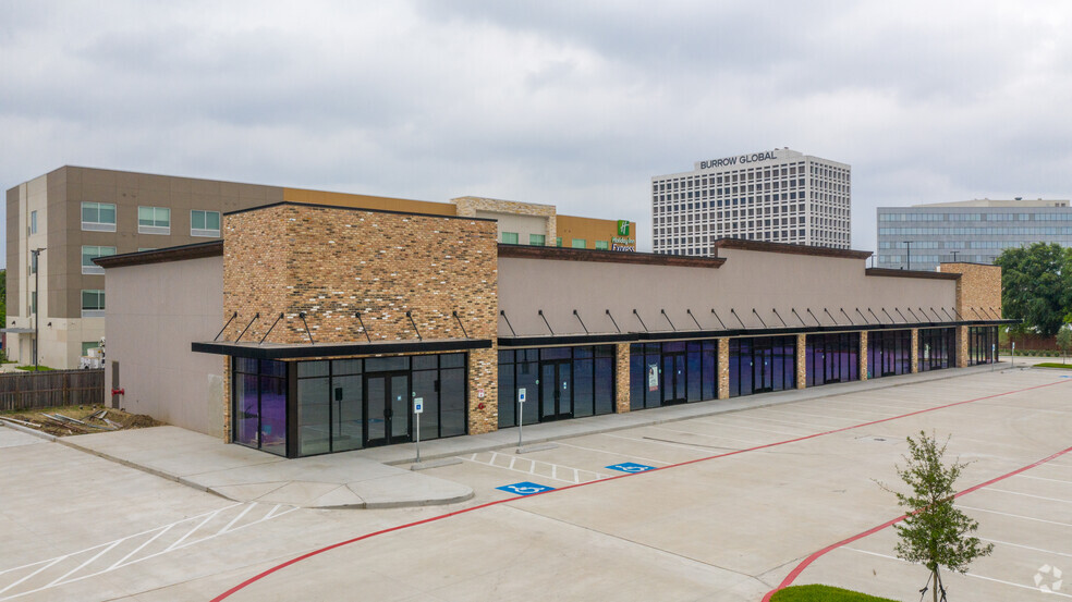 6860 Southwest Fwy, Houston, TX for lease - Primary Photo - Image 1 of 24