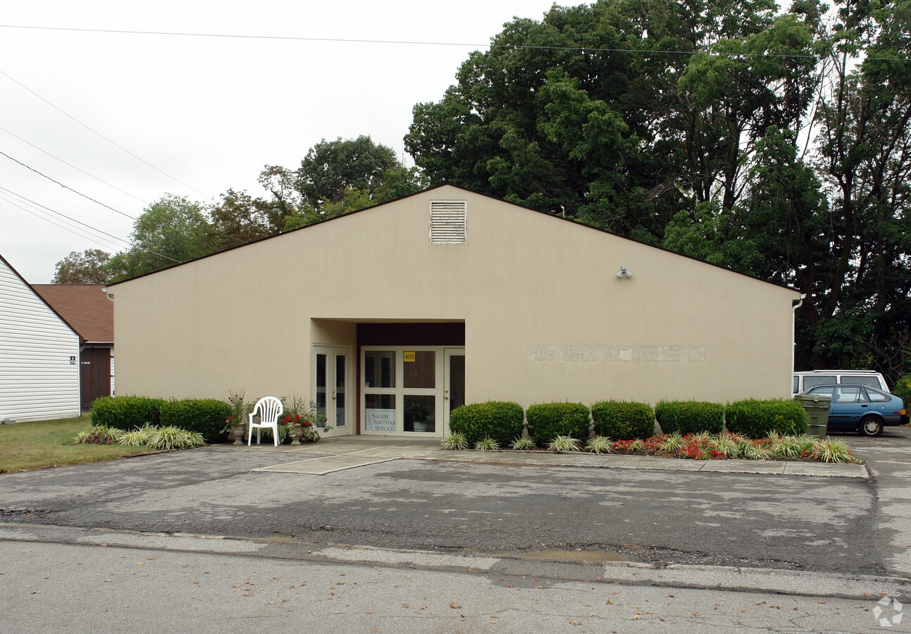 405 Yorkshire St, Salem, VA 24153