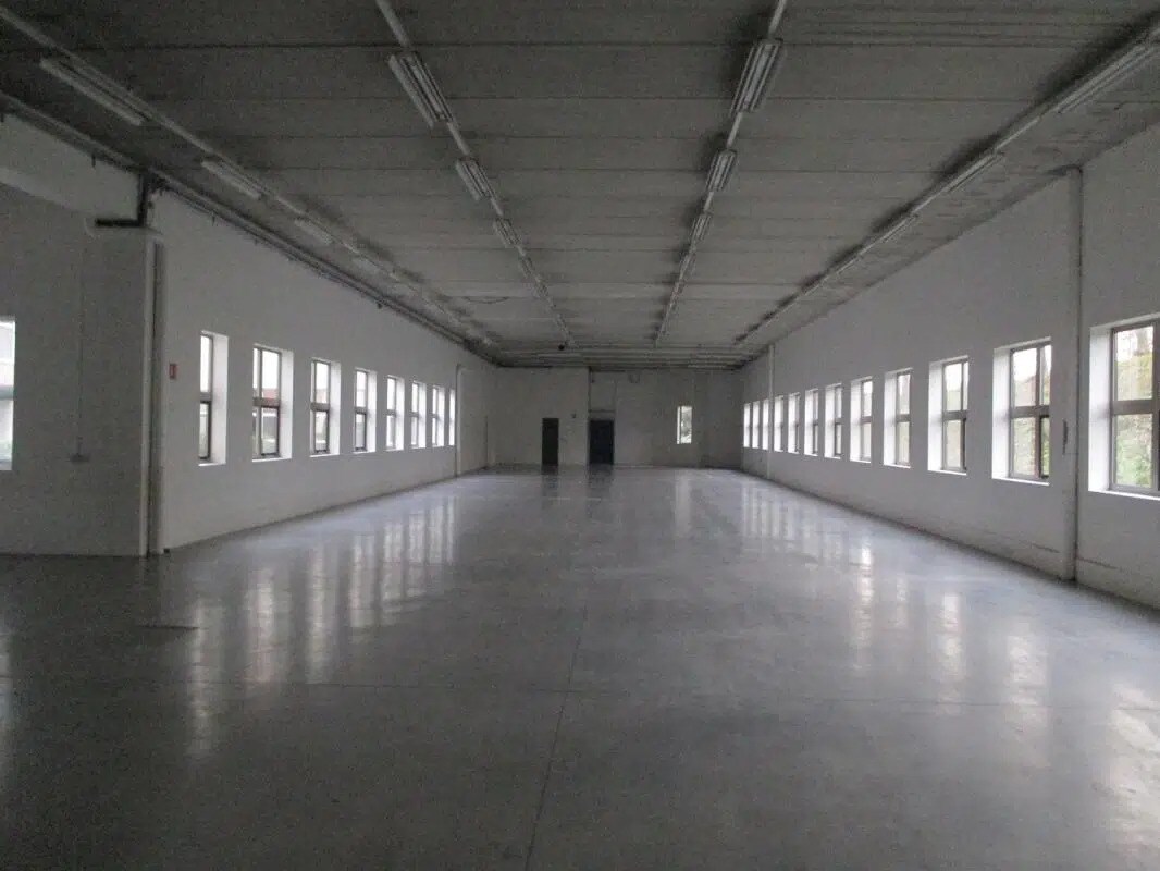 1 Rue Enrico Fermi, Saint-Thibault-des-Vignes for lease Building Photo- Image 1 of 33