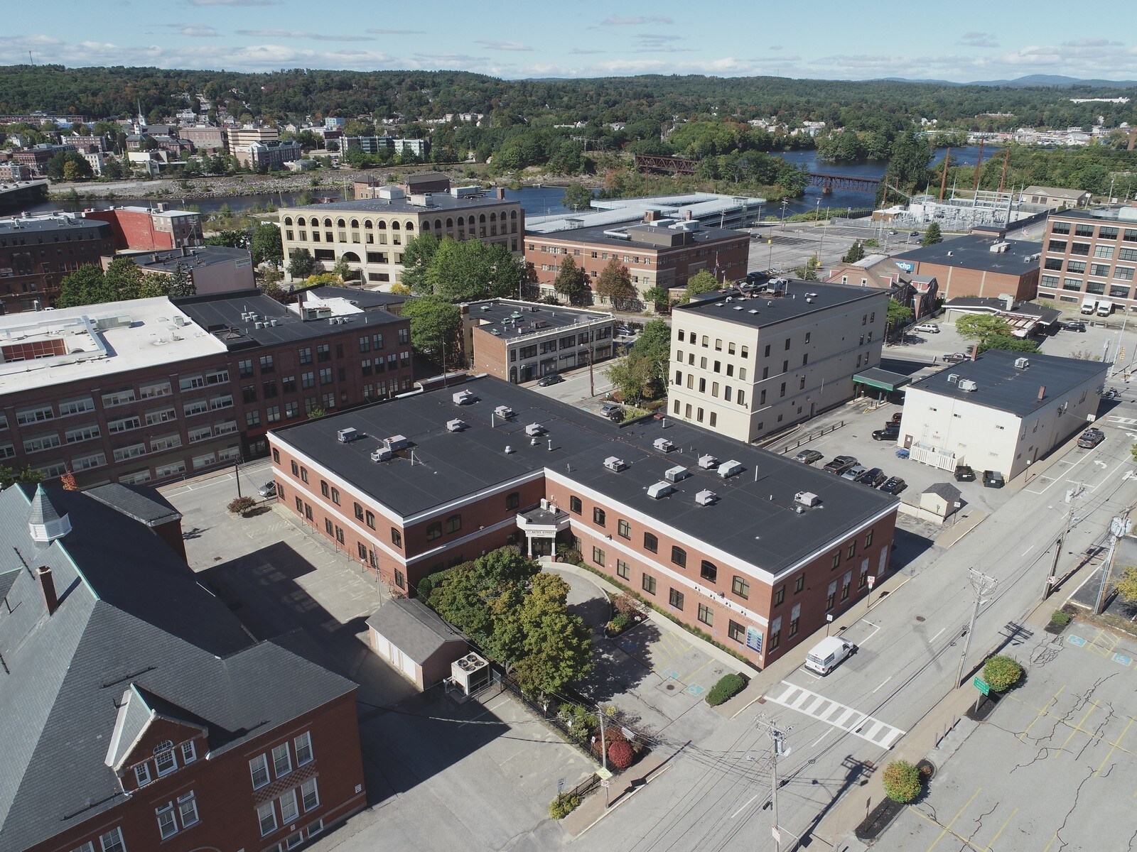 77 Bates St, Lewiston, ME 04240 Trolley Medical Building