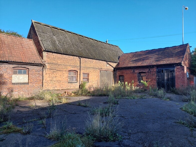 Watling St, Cannock for sale - Building Photo - Image 2 of 4